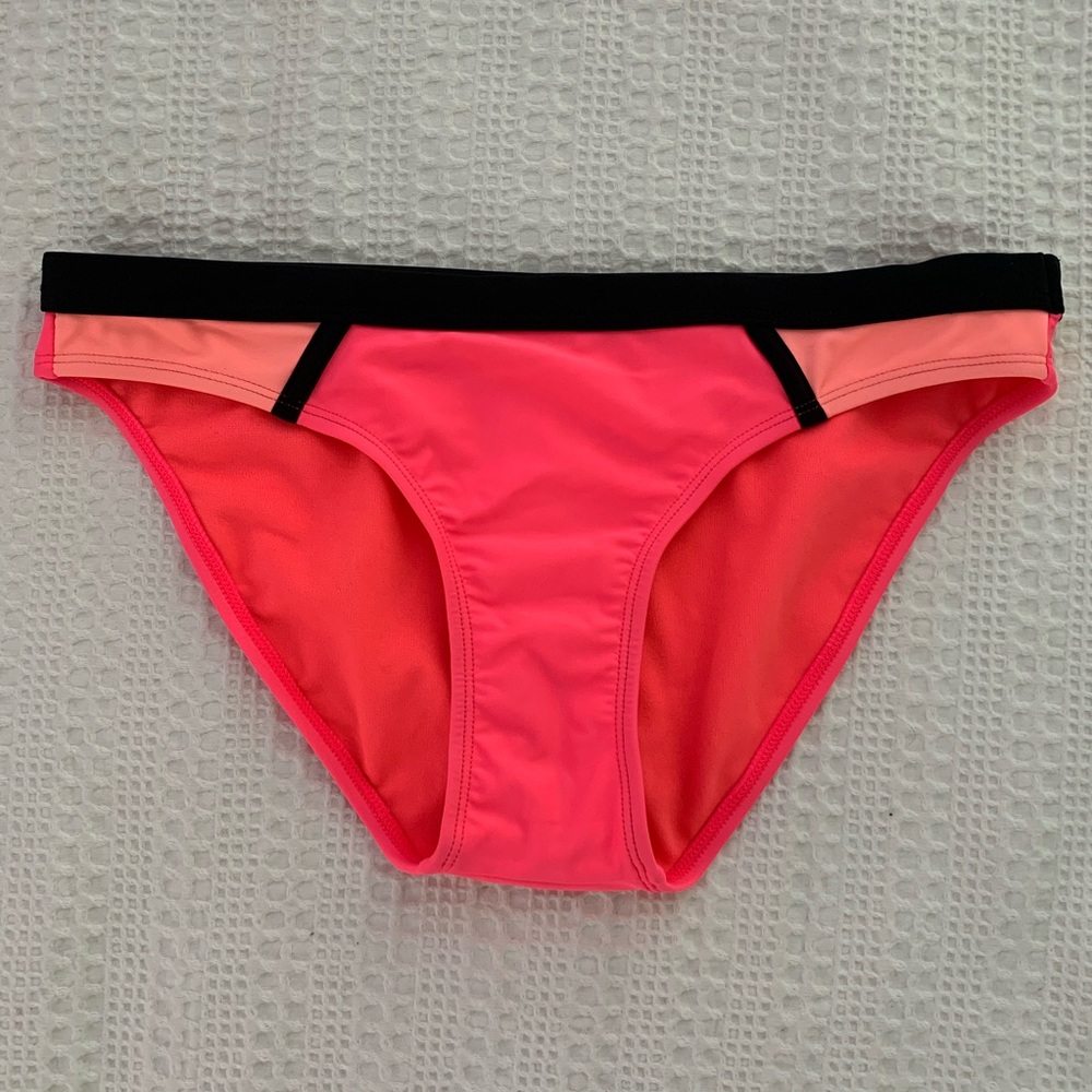 Pink/Black Bikini Bottoms SIZE: M. NEVER WORN!
